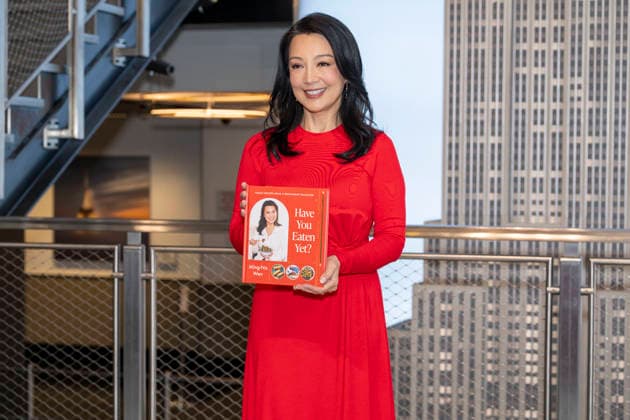September 30, 2026, New York, New York, USA: MING NA WEN visits the Empire State Building in New York to celebrate the release of her debut cookbook and memoir, Have You Eaten Yet? 30 September 2026 New York USA  - ZUMAa265 20260930_zep_a265_013 Copyright: xEricxAcquayex
