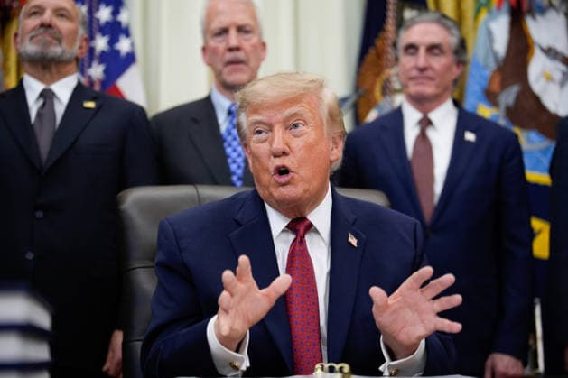 President Donald Trump speaks during an announcement in the Oval Office of the White House in Washington on September 30, 2026. The Trump Administration announced South Korea will invest $54 billion toward the Alaska Liquefied Natural Gas (LNG) project as part of a broader $200 billion investment in U.S. energy projects.  WASP20260930190 YURIxGRIPAS
