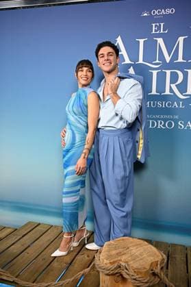 Premiere of the musical El alma al aire, featuring songs by Alejandro Sanz Amanda Digón and Pepe Nufrio at the premiere of the musical El alma al aire at the Ocaso Coliseum Theater on September 30, 2026, in Madrid, Spain. This new musical, inspired by the songs of Alejandro Sanz, transforms some of the most iconic tracks of his career into the driving force behind a moving story, relatable, and deeply human. A theatrical journey that speaks of freedom, the bonds that sustain us, and the courage needed to pursue what truly matters. MUSICAL PHOTOCALL Madrid, Spain Copyright: xFranciscoxGuerrax 7811591