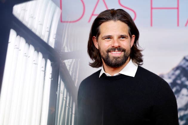 Actor Josef Ellers at the premiere of *Frau Winkler* as he leaves the Lichtburg theater in Essen, September 30, 2026, North Rhine-Westphalia, Germany Copyright: xChristophxHardtx