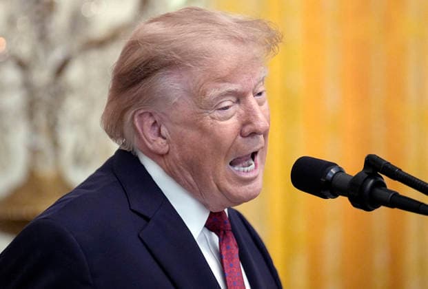 September 30, 2026, Washington, District Of Columbia, USA: United States President Donald J Trump speaks during the Hispanic Heritage Month Celebration in the East Room of the White House in Washington, DC, USA, Wednesday, September 30, 2026 Washington USA  - ZUMAs152 20260930_faa_s152_092 Copyright: xYurixGripasx-xPoolxviaxCNPx