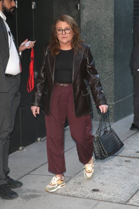 September 30, 2026, New York, New York, USA: RACHEL RAY arrives at ABC studios in Tribeca, New York City for Ã¢â‚¬ËœGood Morning AmericaÃ¢ New York USA  - ZUMAh16_ 20260930_zaf_h16_031 Copyright: xDanxHerrickx