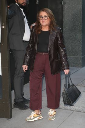 September 30, 2026, New York, New York, USA: RACHEL RAY arrives at ABC studios in Tribeca, New York City for Ã¢â‚¬ËœGood Morning AmericaÃ¢ New York USA - ZUMAh16_ 20260930_zaf_h16_035 Copyright: xDanxHerrickx