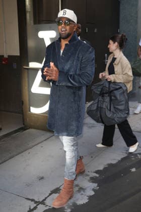 September 30, 2026, New York, New York, USA: SHEMAR MOORE arrives at ABC studios in Tribeca, New York City for Ã¢â‚¬ËœLive With Kelly and MarkÃ¢ New York USA  - ZUMAh16_ 20260930_zaf_h16_040 Copyright: xDanxHerrickx