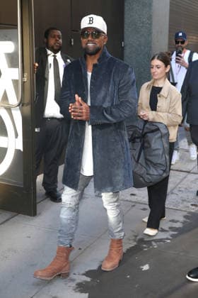 September 30, 2026, New York, New York, USA: SHEMAR MOORE arrives at ABC studios in Tribeca, New York City for Ã¢â‚¬ËœLive With Kelly and MarkÃ¢ New York USA - ZUMAh16_ 20260930_zaf_h16_039 Copyright: xDanxHerrickx