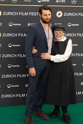 Bardo Böhlefeld and Katharina Thalbach at the premiere of the feature film *Lieblingsmenschen: The Extraordinary Friendship of Agnes and Amir* at the 22nd Zurich Film Festival at Arthouse Le Paris in Zurich, September 30, 2026 Foto:xA.xRaemyx xFuturexImagex lieblingsmenschen_6904