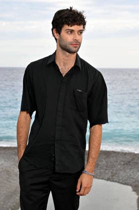 Liam Hellmann Photocall for the film *Only What We Carry*, directed by J Adams, at the 8th edition of the Cinéroman Festival in Nice on September 30, 2026 Bruno Bebert Dominique Jacovides Bestimage Photocall for the film *Only What We Carry*, directed by J Adams, at the 8th edition of the Cinéroman Festival in Nice on September 30, 2026 NICE France  Copyright: xDominiquexJacovidesx-xBrunoxBebertx xBestimagexDominiquexJacovidesx-xBrunoxBebertx xBestimagex