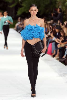 PFW - Stella McCartney Runway A model walks the runway during the Stella McCartney Womenswear Spring Summer 2027 show as part of Paris Fashion Week on September 30, 2026 in Paris, France. Photo by Alain-Gil Gonzalez ABACAPRESS.COM Paris France  Copyright: xGonzalezxAlain-Gil ABACAx