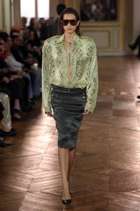 PFW - Balmain Runway A model walks the runway during the Balmain Womenswear Spring Summer 2027 show as part of Paris Fashion Week on September 30, 2026 in Paris, France. Photo by Alain-Gil Gonzalez ABACAPRESS.COM Paris France  Copyright: xGonzalezxAlain-Gil ABACAx
