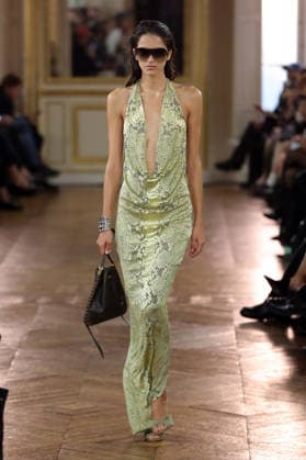 PFW - Balmain Runway A model walks the runway during the Balmain Womenswear Spring Summer 2027 show as part of Paris Fashion Week on September 30, 2026 in Paris, France. Photo by Alain-Gil Gonzalez ABACAPRESS.COM Paris France  Copyright: xGonzalezxAlain-Gil ABACAx