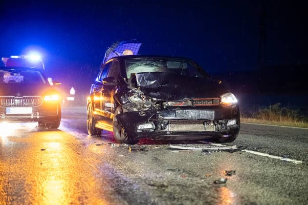 Wildlife crossing causes rear-end collision, one person injured On October 1, 2026, at approximately 6:30 a.m., a rear-end collision occurred on the L236 between Winde