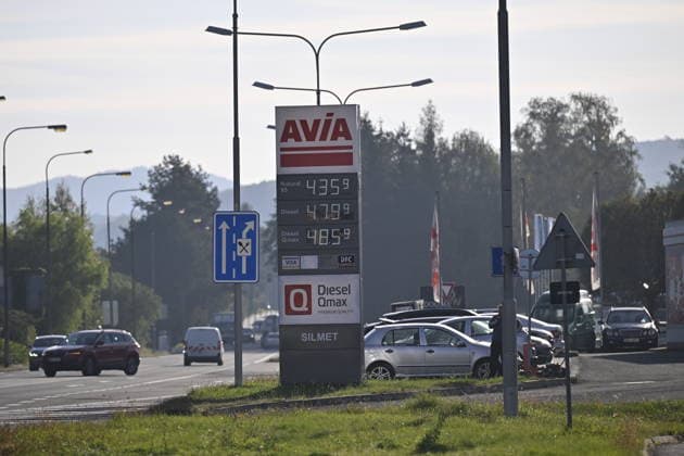 Avia filling station in Lipa near Zlin, Czech Republic, on October 1, 2026. Fuel price regulations, reintroduced by the state due to high diesel and petrol prices, came into effect today. (CTKxPhoto DaliborxGluck) CTKPhotoP2026100102259  CTKPhotoP2026100102259