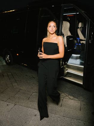 Tate McRae at the Tom Ford Spring Summer 2027 Women’s Ready-to-Wear Collection fashion show during Paris Fashion Week (PFW) on September 30, 2026. Sam Delpech, Bestimage. Celebrities at the Tom Ford Spring Summer 2027 Women’s’s Ready-to-Wear Collection at Paris Fashion Week (PFW) on September 30, 2026, Paris, France  Copyright: xSamxDelpechx xBestimagexSamxDelpechx xBestimagex