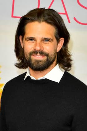 ABB FRAUWINKLER Josef Ellers on the red carpet at the NRW Kino film premiere of *Frau Winkler* as she leaves the Lichtburg cinema in Essen on September 30, 2026, in North Rhine-Westphalia, Germany