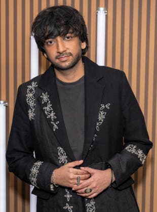 September 30, 2026, New York, New York, USA: NIK DODANI attends the CBS special series premiere of Cupertino at the Paley Center in New York. 30 September 2026. New York USA - ZUMAa265 20260930_zep_a265_077 Copyright: xEricxAcquayex