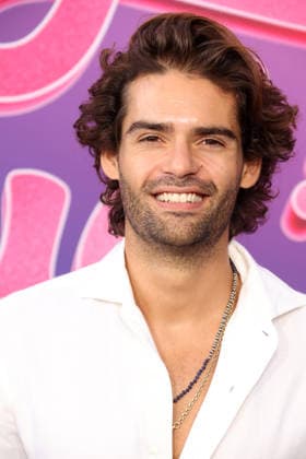 Arrivals at the Los Angeles premiere of Rolling Loud: The Movie at the United Theater Featuring: Renan Pacheco Where: Los Angeles, California, United States When: 30 Sep 2026 Credit: Faye s Vision Cover Images EDITORIAL USE ONLY. NOT FOR USE BY NEWSPAPERS BASED IN THE UK. Copyright: xx coverimg56069572