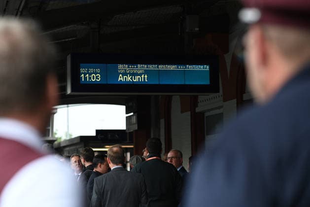 Ceremony Marking the Relaunch of the Cross-Border Rail Service The display board at the Leer train station shows the arrival of the ceremonial train from Groningen. For more than ten years, the cross-border rail service between Leer i Copyright: xLarsxPenningx