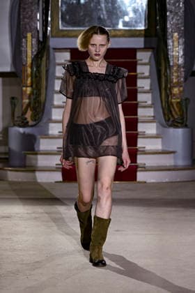 Vaquera Women s Ready-to-Wear Spring Summer 2027 Collection Fashion Show during Paris Fashion Week on September 30, 2026, in Paris, France Copyright: xAgencex xBestimagexAgencex xBestimagex