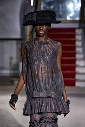 Vaquera Women s Ready-to-Wear Spring Summer 2027 Collection Fashion Show during Paris Fashion Week on September 30, 2026, in Paris, France Copyright: xAgencex xBestimagexAgencex xBestimagex