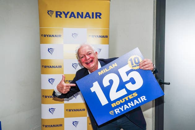 IPA89170512 - MILAN, October 1, 2026 Hotel Cristoforo Colombo: Ryanair held a press conference with CEO Eddie Wilson to present its new flight routes from Milan Malpensa and Bergamo Orio al Serio airports.  Copyright: xEmanuelexRobertoxDexCarlix xx IPA89170512