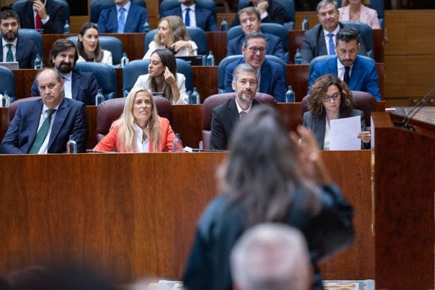 Housing dominates this Thursday’s plenary session in the Assembly, marked by the Maricarmen case, the protest camp, and Royal Decrees I D. Rocío Albert, the Regional Minister of Economy, Finance, and Employment for the Community of Madrid; Miguel Ángel García Martín, the Regional Minister of the Presidency, Justice, and Local Administration for the Community of Madrid; and the President of the Community of Madrid, Isabel Díaz Ayuso, during a plenary session of the Madrid Assembly on October 1, 2026, in Madrid, Spain. Housing dominates this Thursday’s plenary session, October 1, at the Madrid Assembly—a session marked by the eviction last week of 87-year-old Maricarmen, which has led to social unrest, including a protest camp at Puerta del  Copyright: xJesusxHellinx 7811906