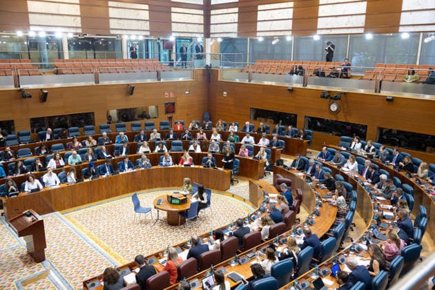 Housing Dominates This Thursday’s Plenary Session in the Assembly, Marked by Maricarmen, the Protest Camp, and the Royal Decrees Plenary Session in the Madrid Assembly, October 1, 2026, in Madrid, Spain Housing dominates this Thursday’s plenary session, October 1, at the Madrid Assembly, marked by the eviction last week of 87-year-old Maricarmen, which has led to social unrest, including a protest camp at Puerta del Sol that has caused a new clash between the Government Delegation, City Hall, and the Regional Government, in addition to the push for two royal decrees, the ratification of which Congress will vote on Friday, October 1, 2026. Jesús Hellí, Madrid, Spain  Copyright: xJesusxHellinx 7811921