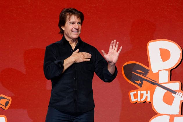 US actor Tom Cruise promotes new film Digger in South Korea US actor Tom Cruise poses for photographs during a press conference for the movie Digger in Seoul, South Korea, on October 1, 2026. Marking his 13th promotional visit to the country, Cruise stars as eccentric billionaire Digger Rockwell in director Alejandro G. Inarritu s satirical disaster drama. Seoul South Korea  Copyright: xMatrixxImagesx xJungxUi-Chelx