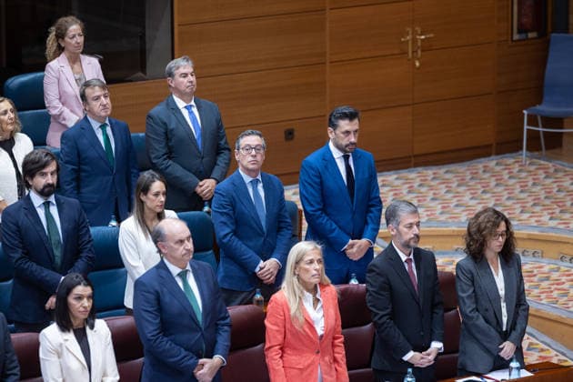 Housing Dominates This Thursday’s Plenary Session in the Assembly, Marked by Maricarmen, the protest camp, and the royal decrees. Rocío Albert, Regional Minister of Economy, Finance, and Employment for the Community of Madrid (1st row, 3rd from right), and Miguel Ángel García Martín, Regional Minister of the Presidency, Justice, and Local Administration for the Community of Madrid (1st row, 2nd from right), and the President of the Community of Madrid, Isabel Díaz Ayuso (1st row, right), during a plenary session of the Madrid Assembly on October 1, 2026, in Madrid, Spain. Housing dominates this Thursday’s plenary session, October 1, in the Madrid Assembly—a session marked by the eviction last week of 87-year-old Maricarmen, which has led t  Copyright: xJesusxHellinx 7811952