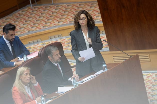 Housing Dominates This Thursday’s Plenary Session in the Assembly, Marked by Maricarmen, the protest camp, and the royal decrees. Rocío Albert, Regional Minister of Economy, Finance, and Employment for the Community of Madrid (1st row, 3rd from right), and Miguel Ángel García Martín, Regional Minister of the Presidency, Justice, and Local Administration for the Community of Madrid (1st row, 2nd from right), and the President of the Community of Madrid, Isabel Díaz Ayuso (1st row, right), during a plenary session of the Madrid Assembly on October 1, 2026, in Madrid, Spain. Housing dominates this Thursday’s plenary session, October 1, in the Madrid Assembly—a session marked by the eviction last week of 87-year-old Maricarmen, which has led t  Copyright: xJesusxHellinx 7811957