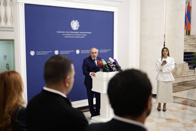 ARMENIA, YEREVAN - OCTOBER 1, 2026: Armenia s Prime Minister Nikol Pashinyan (2nd R front) gives a press briefing. Alexander Patrin TASS 98612432