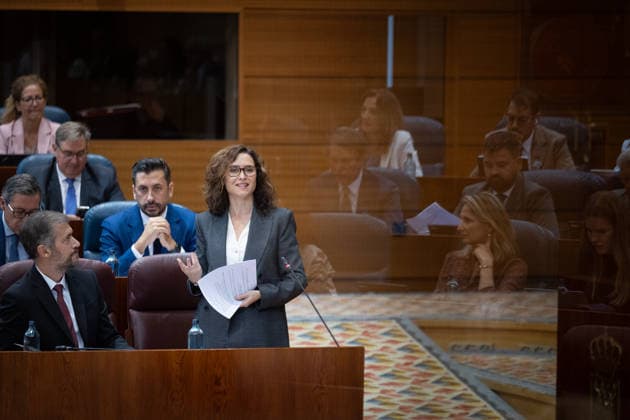 Housing Dominates This Thursday’s Plenary Session in the Assembly, Marked by Maricarmen, the Protest Camp, and the Royal Decrees Miguel Ángel García Martín, Regional Minister of the Presidency, Justice, and Local Administration for the Community of Madrid, front row, 2nd from the right, and the President of the Community of Madrid, Isabel Díaz Ayuso (1st row, right), during a plenary session of the Madrid Assembly on October 1, 2026, in Madrid, Spain. Housing dominates this Thursday’s plenary session, October 1, in the Madrid Assembly, marked by the eviction last week of 87-year-old Maricarmen, which has led to social unrest, including a protest camp at Puerta del Sol that has caused a new clash between the Government Delegation, City Hall  Copyright: xJesusxHellinx 7811979