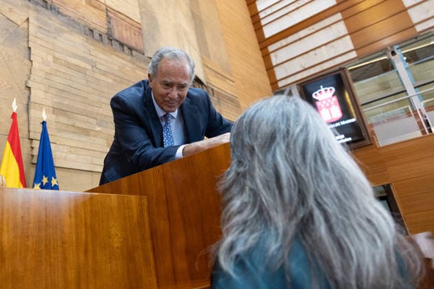 Housing Issues Dominate This Thursday’s Plenary Session of the Assembly, Marked by Maricarmen, the protest camp, and the royal decrees. The president of the Madrid Regional Assembly’s presiding board, Enrique Matías Ossorio Crespo, during a plenary session at the Madrid Regional Assembly on October 1, 2026, in Madrid, Spain. Housing dominates this Thursday’s plenary session, October 1, at the Madrid Assembly, marked by the eviction last week of 87-year-old Maricarmen, which has led to social unrest, including a protest camp at Puerta del Sol that has caused a new clash between the Government Delegation, City Hall, and the Regional Government, in addition to the push for two royal decrees, the ratification of which Congress will vote on Fri  Copyright: xJesusxHellinx 7812167