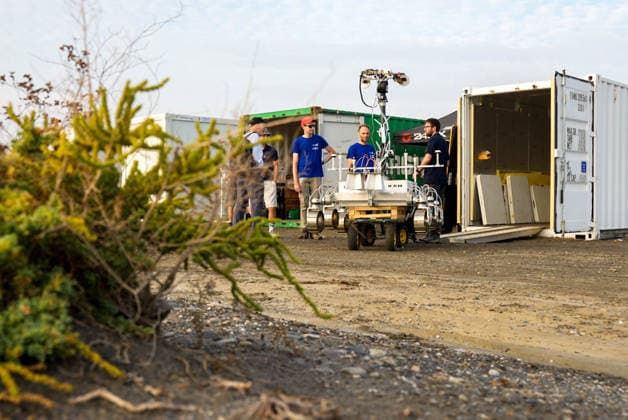 ESA Tests the Charlie Mars Rover from the ExoMars Rosalind Franklin Mission in Tabernas Images of the Charlie Mars rover in the Tabernas Desert October 1, 2026, in Tabernas, Almería, Andalusia, Spain The European Space Agency (ESA) is conducting field tests of the Charlie Mars rover in Tabernas, Almería, with the goal of testing technologies and operations that will be relevant to the ExoMars Rosalind Franklin mission, designed to explore the surface of Mars October 1, 2026 Marian Leó Almería, Andalusia Almería, Andalusia Spain  Copyright: xMarianxLeonx 7812217
