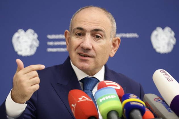 ARMENIA, YEREVAN - OCTOBER 1, 2026: Armenia s Prime Minister Nikol Pashinyan gives a press briefing Yerevan Armenia  - ZUMAt113 20261001_zaa_t113_040 Copyright: xAlexanderxPatrinx