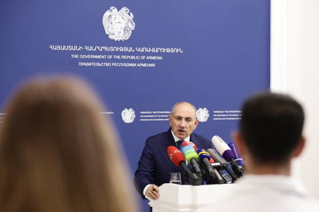 ARMENIA, YEREVAN - OCTOBER 1, 2026: Armenia s Prime Minister Nikol Pashinyan gives a press briefing Yerevan Armenia  - ZUMAt113 20261001_zaa_t113_041 Copyright: xAlexanderxPatrinx