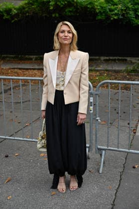 PFW Chloe Outside Arrivals JR Claire Danes arriving at the Chloe show during Paris Fashion Week, in Paris, France on 1 October 2026. Photo by Julien Reynaud APS-Medias ABACAPRESS.COM Paris France  Copyright: xReynaudxJulien APS-Medias ABACAx