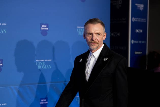 8th Cineroman Festival - Only What We Carry Red Carpet - Nice Simon Pegg attends the red carpet for Jamie Adams s film Only what we carry at the Cineroman festival, dedicated exclusively to films adapted from literary work, in Pathe Gare du Sud in Nice, France, on September 30, 2026. Photo by Laurent Coust ABACAPRESS.COM Nice France Copyright: xCoustxLaurent ABACAx