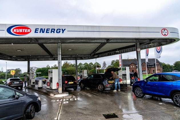 Are Dutch People Now Flocking to Gas Stations at the Border? ** FOR EDITORIAL USE ONLY ** EDITORIAL USE ONLY ** p Overview photo taken on October 1, 2026, at a gas station in Emmerich. The gas discount is valid starting October 1. Photo by Arnulf Stoffel, Funke Foto Services p Colorful Germany, North Rhine-Westphalia, Emmerich. Copyright ArnulfxStoffel Copyright: ArnulfxStoffel doc87u8u1569t41jprl4kxx ,EDITORIAL USE ONLY Copyright: ArnulfxStoffel