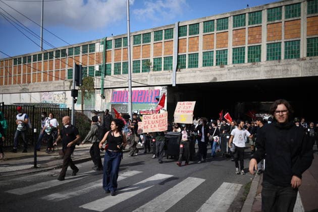 RECORD DATE NOT STATED Students Prostest - Saint-Denis High school students marching between Saint-Denis and Aubervilliers North of Paris, on October 1, 2026 as they continue their protest to demand the hiring of substitute teachers, increased resources, and decent learning conditions. Photo by Raphael Lafargue ABACAPRESS.COM Saint-Denis Ile-de-France France Copyright: xLafarguexRaphael ABACAx