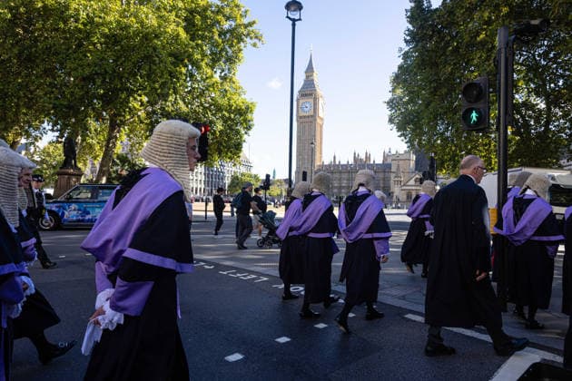 Judges Procession from the Supreme Court to Westminster Abbey, London, UK 1 October 2026 Judges and members of the legal profession walk from the Supreme Court across Parliament Square to Westminster Abbey in London, UK, on 1 October 2026, for a service marking the start of the new legal year in a tradition dating back to 1897., Credit:PETE SPELLER Avalon  Copyright: xPETExSPELLERx xAvalonx 1139759540