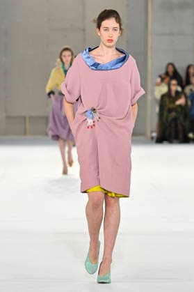Dries Van Noten Women s Ready-to-Wear Spring Summer 2027 Collection Fashion Show during Paris Fashion Week, September 30, 2026 Dries Van Noten Women’s Ready-to-Wear Spring Summer 2027 Collection Fashion Show, during Paris Fashion Week, September 30, 2026, Paris, France  Copyright: xAgencex xBestimagexAgencex xBestimagex