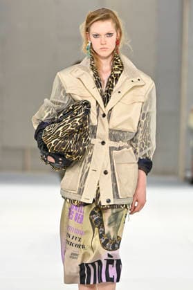 Dries Van Noten Women s Ready-to-Wear Spring Summer 2027 Collection Fashion Show during Paris Fashion Week, September 30, 2026 Dries Van Noten Women s Ready-to-Wear Spring Summer 2027 Collection Fashion Show, during Paris Fashion Week, September 30, 2026, Paris, France  Copyright: xAgencex xBestimagexAgencex xBestimagex