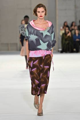 Dries Van Noten Women s Ready-to-Wear Spring Summer 2027 Collection Fashion Show during Paris Fashion Week, September 30, 2026 Dries Van Noten Women s Ready-to-Wear Spring Summer 2027 Collection Fashion Show, during Paris Fashion Week, September 30, 2026, Paris, France  Copyright: xAgencex xBestimagexAgencex xBestimagex