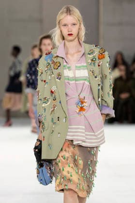 Dries Van Noten Women s Ready-to-Wear Spring Summer 2027 Collection Fashion Show during Paris Fashion Week, September 30, 2026 Dries Van Noten Women s Ready-to-Wear Spring Summer 2027 Collection Fashion Show, during Paris Fashion Week, September 30, 2026, Paris, France  Copyright: xAgencex xBestimagexAgencex xBestimagex
