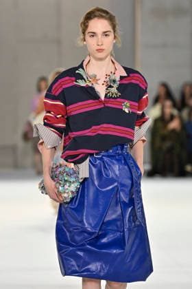 Dries Van Noten Women s Ready-to-Wear Spring Summer 2027 Collection Fashion Show during Paris Fashion Week, September 30, 2026 Dries Van Noten Women’s Ready-to-Wear Spring Summer 2027 Collection Fashion Show, during Paris Fashion Week, September 30, 2026, Paris, France  Copyright: xAgencex xBestimagexAgencex xBestimagex