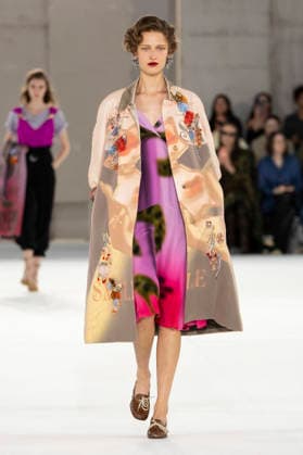 Dries Van Noten Women s Ready-to-Wear Spring Summer 2027 Collection Fashion Show during Paris Fashion Week, September 30, 2026 Dries Van Noten Women’s Ready-to-Wear Spring Summer 2027 Collection Fashion Show, during Paris Fashion Week, September 30, 2026, Paris, France  Copyright: xAgencex xBestimagexAgencex xBestimagex