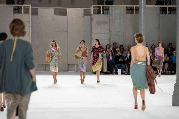 Dries Van Noten Women s Ready-to-Wear Spring Summer 2027 Collection Fashion Show during Paris Fashion Week, September 30, 2026 Dries Van Noten Women’s Ready-to-Wear Spring Summer 2027 Collection Fashion Show, during Paris Fashion Week, September 30, 2026, Paris, France  Copyright: xAgencex xBestimagexAgencex xBestimagex