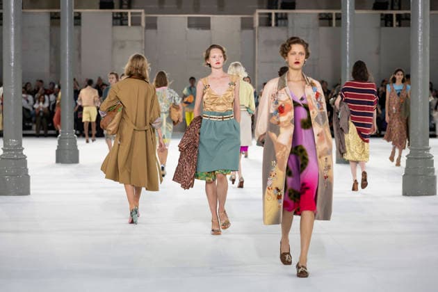 Dries Van Noten Women s Ready-to-Wear Spring Summer 2027 Collection Fashion Show during Paris Fashion Week, September 30, 2026 Dries Van Noten Women’s Ready-to-Wear Spring Summer 2027 Collection Fashion Show, during Paris Fashion Week, September 30, 2026, Paris, France  Copyright: xAgencex xBestimagexAgencex xBestimagex