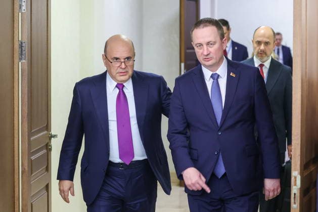 BELARUS, MINSK - OCTOBER 1, 2026: Russia s Prime Minister Mikhail Mishustin and his Belarusian counterpart Alexandr Turchin (L-R) arrive for a meeting of the Council of Ministers of the Union State of Russia and Belarus at the House of the Belarusian Government Minsk Belarus  - ZUMAt113 20261001_zaa_t113_139 Copyright: xAlexanderxRyuminx