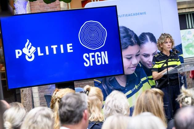 Apeldoorn, The Netherlands, 2026-10-01 14:10:13 APELDOORN, 01-10-2026, Police Academy Queen Maxima visits the Police Academy in Apeldoorn in the context of financially sound employership. With over 67,000 employees, the National Police is one of the largest employers in the Netherlands and a member of the Foundation for Financially Healthy Netherlands (SFGN). Queen Maxima is honorary chair of this foundation. PHOTO: NLBeeld Patrick van Emst In the photo: Janny Knol, Chief of Police of the Netherlands Credit: NL Beeld Patrick van Emst  Copyright: xx x